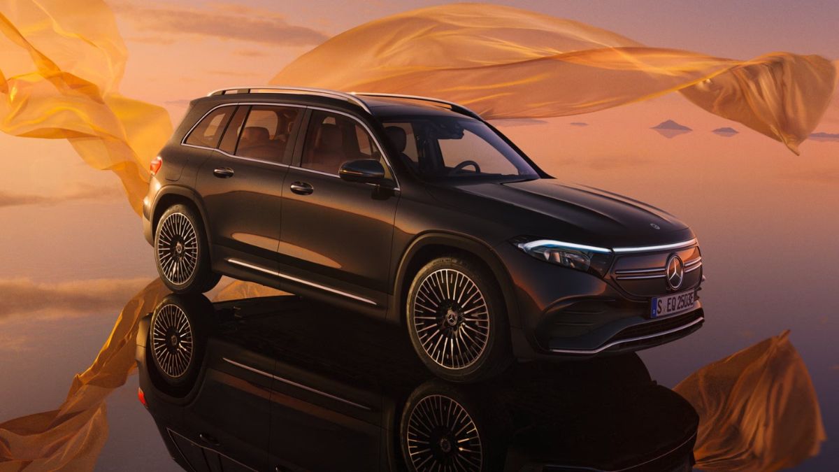 25-of-our-sales-in-india-will-be-evs-in-next-three-years-mercedesbenz-india-ceo